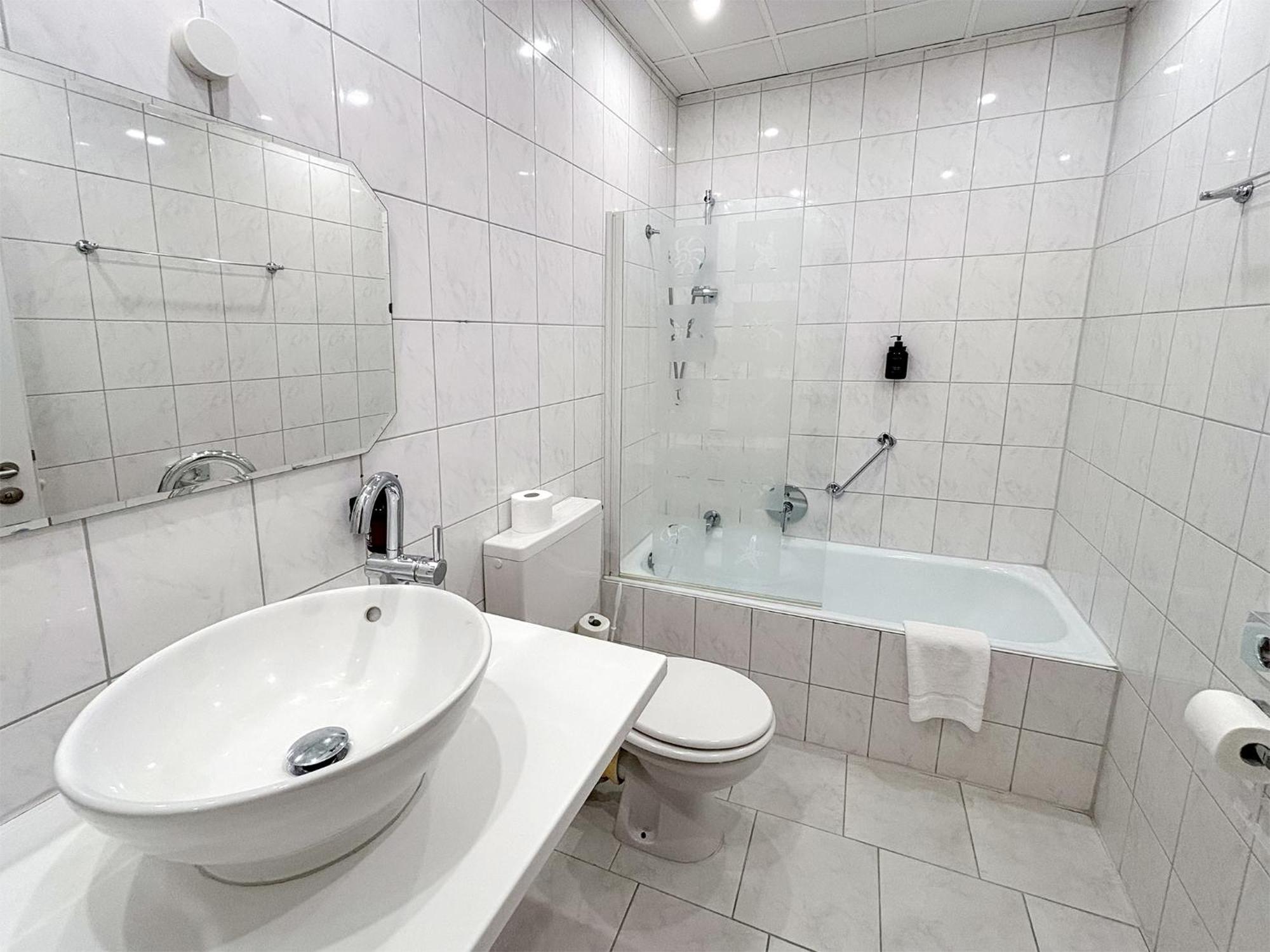 Dormero Hotel Wilhelmshaven Bagian luar foto