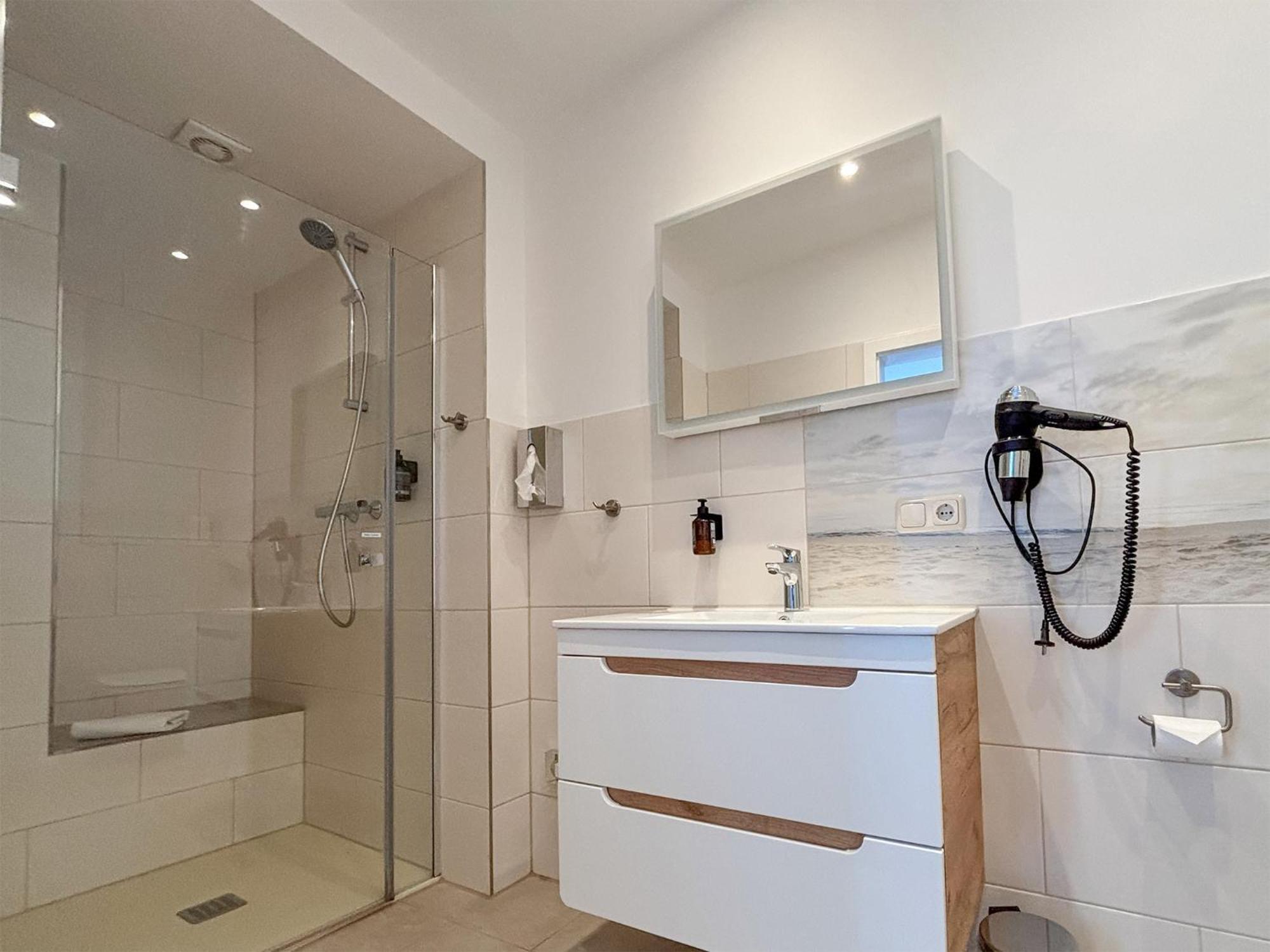 Dormero Hotel Wilhelmshaven Bagian luar foto