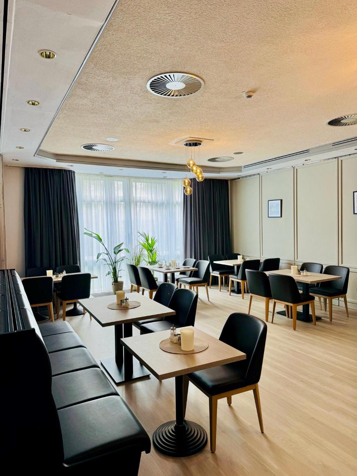 Dormero Hotel Wilhelmshaven Bagian luar foto